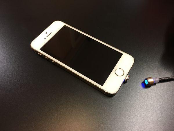Kabel USB iPhone 5/5s/6/7 magnetyczny czarny